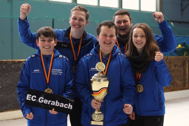 Marco Roßberger junior wurde mit dem U19-Team des EC Gerabach Deutscher Meister
