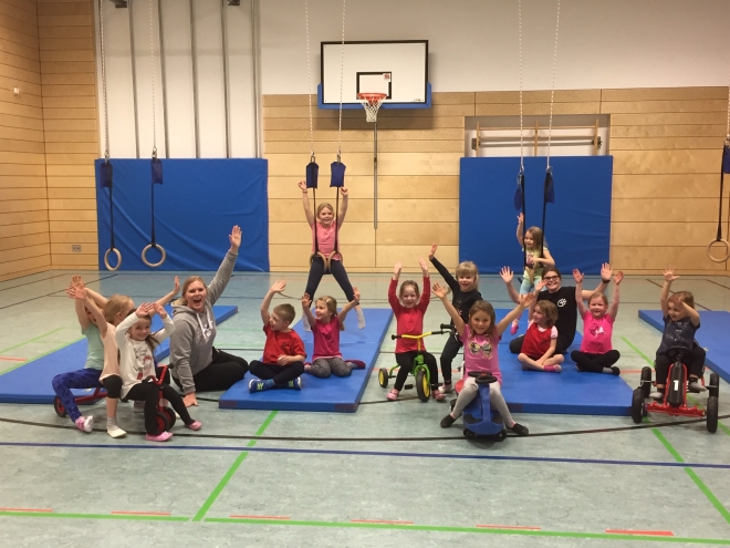 ★★ #FSVTurnen – Kinderturnen voll ausgebucht ✌️😎 ★★